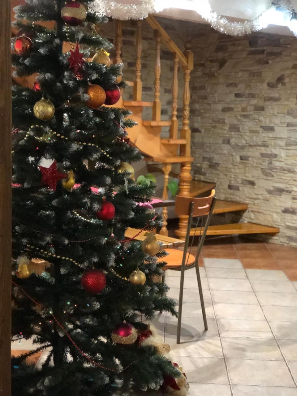 Karpatska Mria Hotel Яремче Екстериор снимка